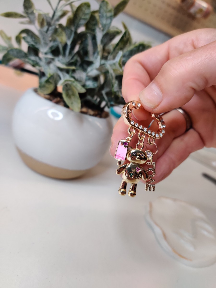 DIY : créez un bijou de sac ou porte-clés tendance avec notre nouveau pack &laquo;&nbsp;nuage & love&nbsp;&raquo; !