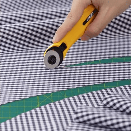 Le cutter rotatif ‘Olfa’ 28 mm : précision, confort et sécurité au bout des&nbsp;doigts